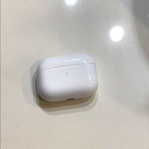 AirPods Pro Charging Case
